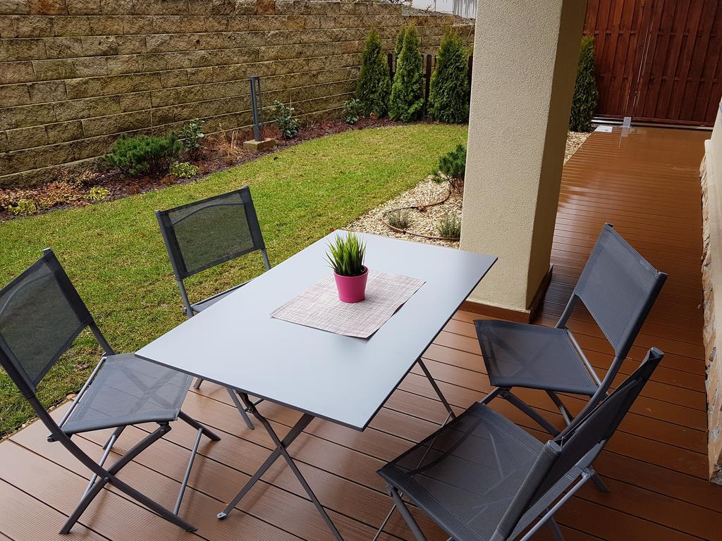 Apartament Z Ogrodem Polanica-Zdrój Kültér fotó