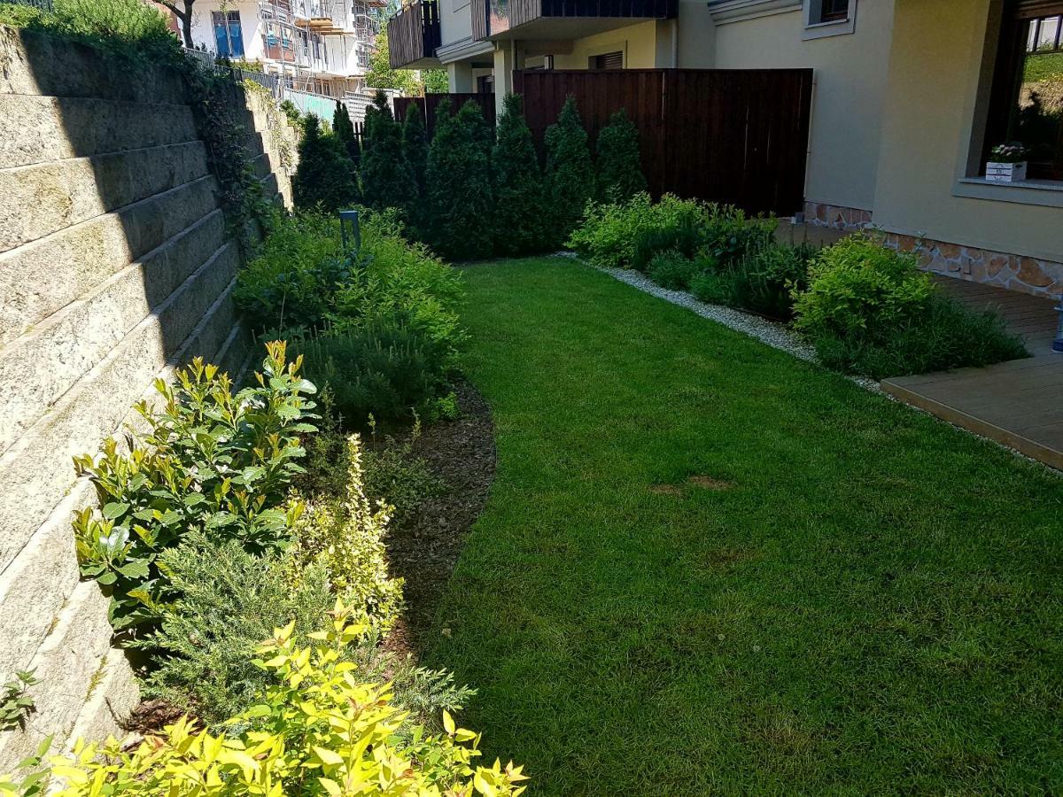 Apartament Z Ogrodem Polanica-Zdrój Kültér fotó