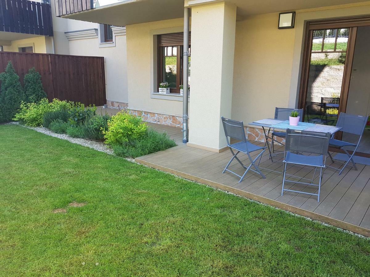 Apartament Z Ogrodem Polanica-Zdrój Kültér fotó