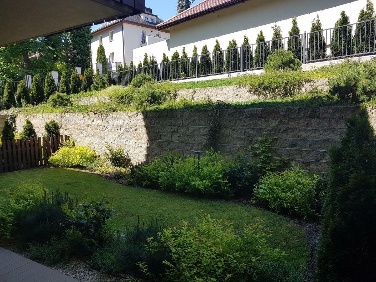 Apartament Z Ogrodem Polanica-Zdrój Kültér fotó
