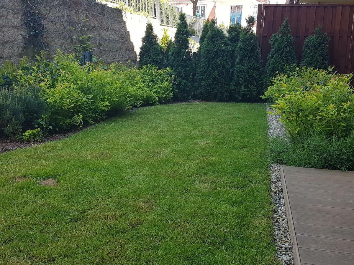 Apartament Z Ogrodem Polanica-Zdrój Kültér fotó